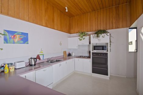 Photo of property in 450a Oceanbeach Road, Mount Maunganui, 3116