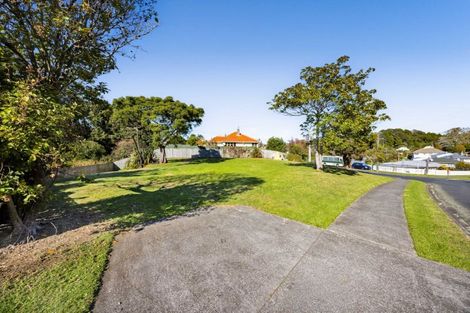 Photo of property in 39 Glenpark Avenue, Frankleigh Park, New Plymouth, 4310