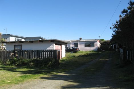 Photo of property in 30 Hunia Terrace, Himatangi Beach, Foxton, 4891