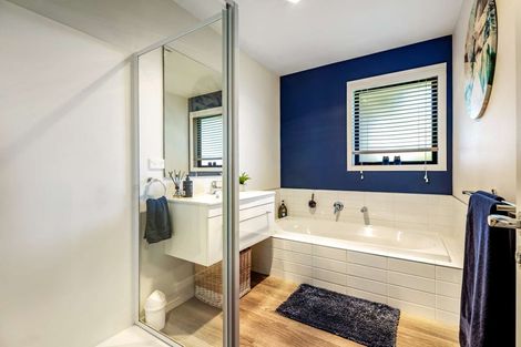 Photo of property in 30 Whincops Road, Halswell, Christchurch, 8025