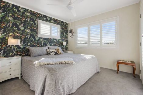 Photo of property in 2 Francis Drive, Katikati, 3129