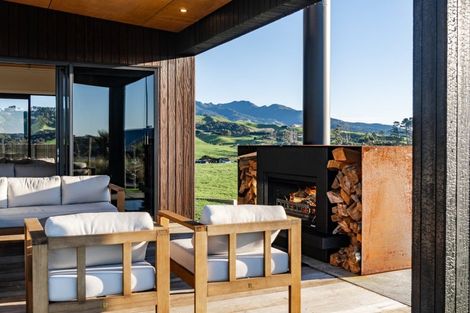 Photo of property in 44 Rangitahi Road, Raglan, 3225