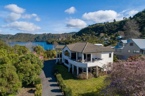 Photo of property in 3 Rangiuru Bay Road, Lake Tarawera, Rotorua, 3076