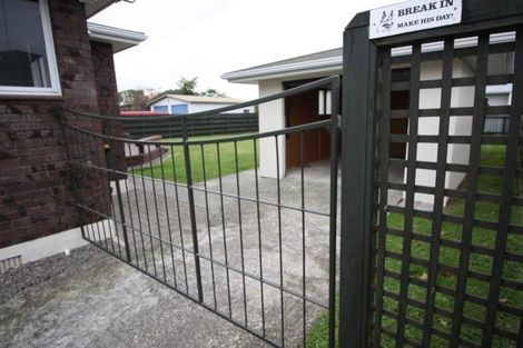 Photo of property in 12 Raglan Avenue, Cloverlea, Palmerston North, 4412