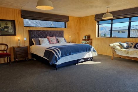 Photo of property in 7 Rankin Rise, Lake Tekapo, 7999