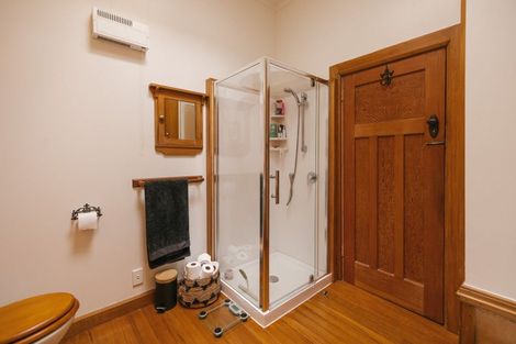 Photo of property in 168 College Street, Awapuni, Palmerston North, 4412