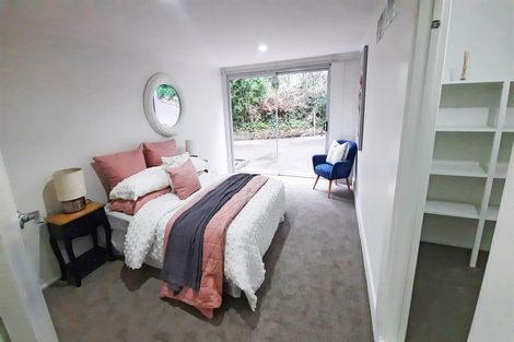 Photo of property in 1/226 Forrest Hill Road, Forrest Hill, Auckland, 0620