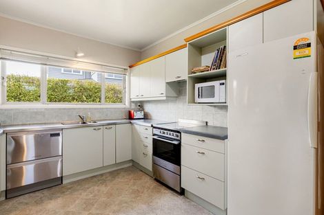 Photo of property in 24 Queen Street, Cambridge, 3434