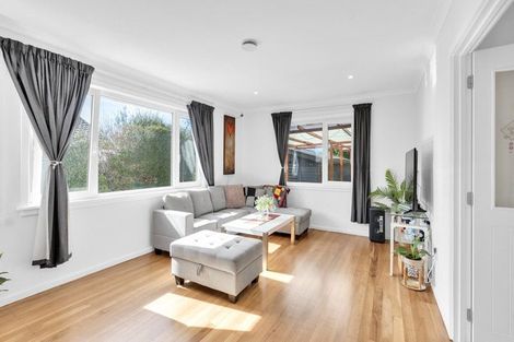 Photo of property in 136 Avonhead Road, Avonhead, Christchurch, 8042