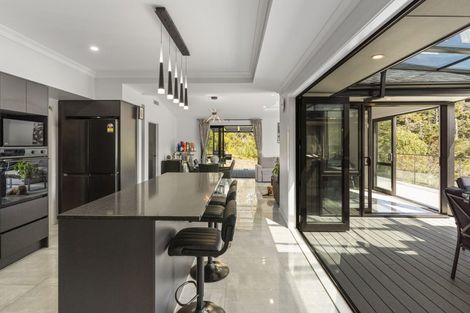 Photo of property in 52 Scott Road, Stanmore Bay, Whangaparaoa, 0932