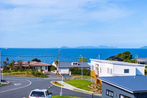 Photo of property in 7 Blue Moon Rise, Langs Beach, 0582