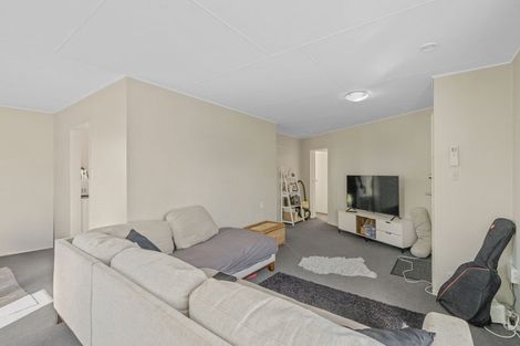 Photo of property in 4 Roslyn Road, Levin, 5510