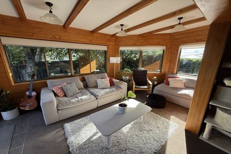 Photo of property in 4 Hadley Wood Drive, Wattle Downs, Auckland, 2103