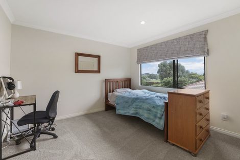 Photo of property in 23 Avion Terrace, Raumati Beach, Paraparaumu, 5032