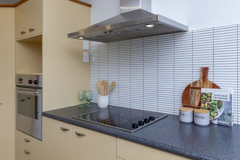 Photo of property in 90 Rimu Road, Raumati Beach, Paraparaumu, 5032