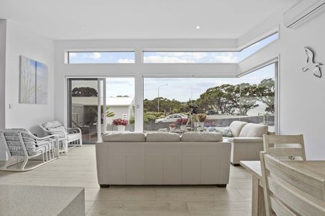Photo of property in 870 Whangaparaoa Road, Manly, Whangaparaoa, 0930