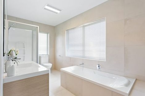 Photo of property in 32 Riria Crescent, Takanini, 2112