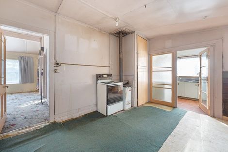 Photo of property in 23 Falstaff Street, Stratford, 4332