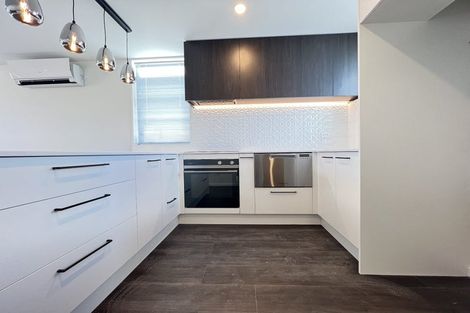 Photo of property in 2/21 Montreal Street, Sydenham, Christchurch, 8023