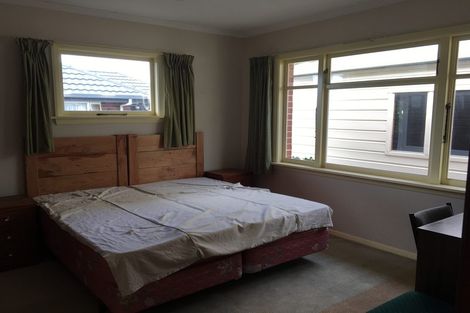 Photo of property in 130 Yaldhurst Road, Sockburn, Christchurch, 8042