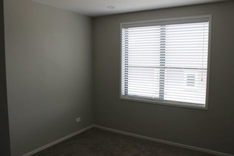 Photo of property in 2/31 Verbena Road, Birkdale, Auckland, 0626