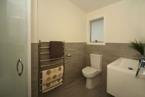 Photo of property in 48 Knightsbridge Drive, Forrest Hill, Auckland, 0620