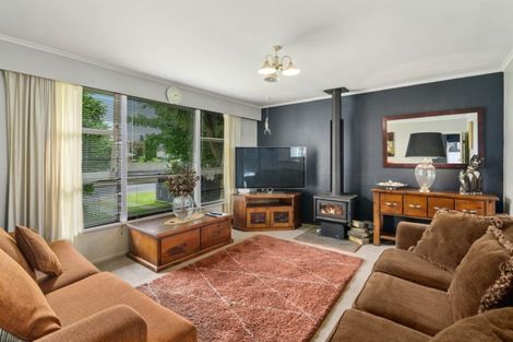 Photo of property in 25 Kahu Street, Utuhina, Rotorua, 3015