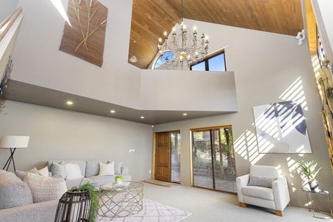 Photo of property in 10a Burn-murdoch Street, St Andrews, Hamilton, 3200