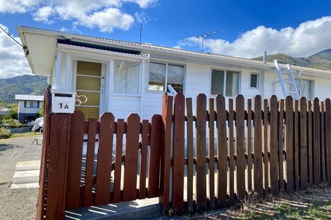 Photo of property in 1a Huia Street, Waikawa, Picton, 7220