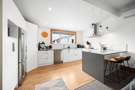 Photo of property in 35 Rifle Range Road, Dinsdale, Hamilton, 3204