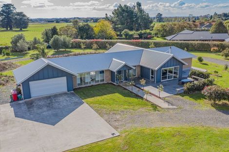 Photo of property in 76 Pohutukawa Drive, Levin, 5571