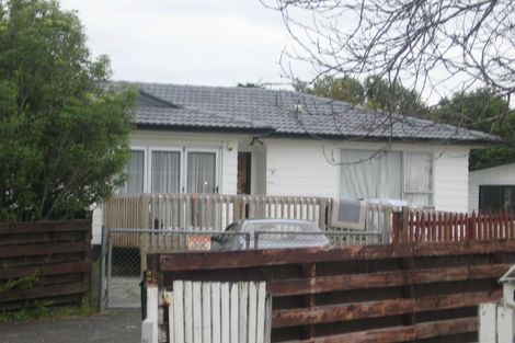 Photo of property in 23 Lipton Grove, Opaheke, Papakura, 2113