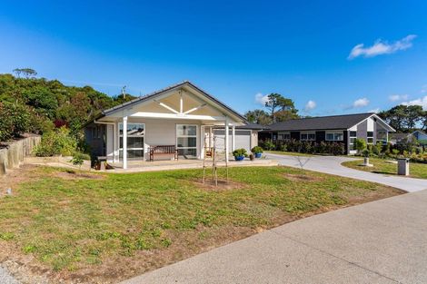 Photo of property in 32 Park Rise, Mangawhai Heads, Mangawhai, 0505