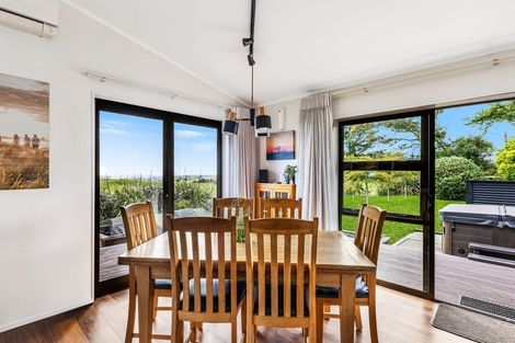 Photo of property in 1459 Carrington Road, Hurworth, New Plymouth, 4371