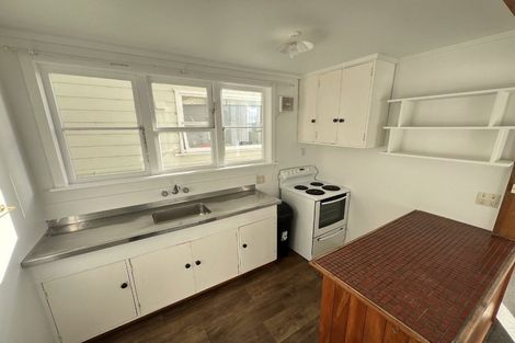 Photo of property in 3 Maarama Crescent, Aro Valley, Wellington, 6021