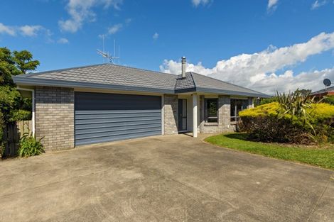 Photo of property in 61 Pelorus Street, Welcome Bay, Tauranga, 3112