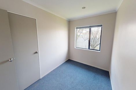 Photo of property in 8a Battersea Place, Roslyn, Palmerston North, 4414