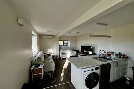 Photo of property in 18 Lincoln Street, Brooklyn, Wellington, 6021