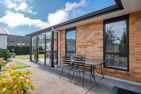 Photo of property in 13 Feist Street, Carterton, 5713