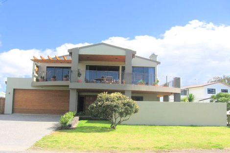 Photo of property in 111 Pipi Road, Whangamata, 3620