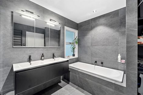 Photo of property in 1 Heathcote Road, Castor Bay, Auckland, 0620