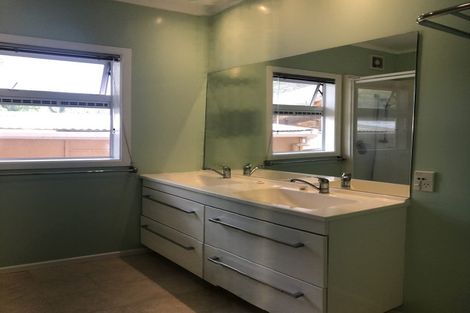 Photo of property in 3 Armagh Road, Blockhouse Bay, Auckland, 0600