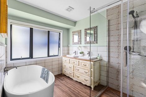 Photo of property in 1169 Whangaparaoa Road, Gulf Harbour, Whangaparaoa, 0930