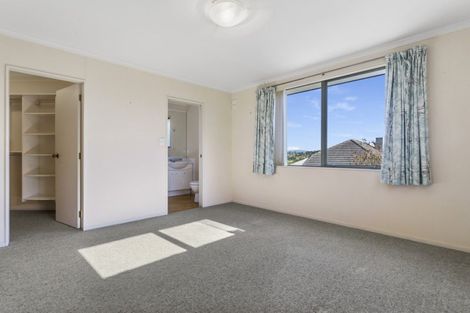 Photo of property in 15 Bell Common Close, Bethlehem, Tauranga, 3110