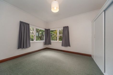 Photo of property in 5 Jalna Avenue, Khandallah, Wellington, 6035