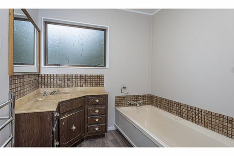 Photo of property in 25 Camelot Court, Maungatapere, Whangarei, 0179