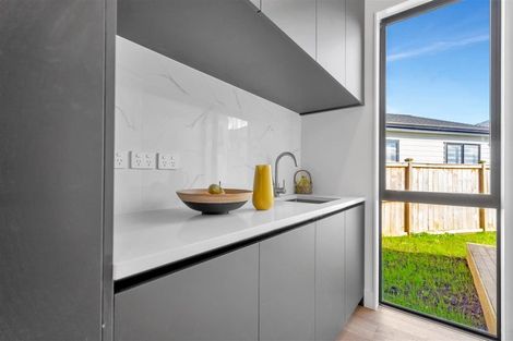 Photo of property in 14 Waka Ama Road, Karaka, Papakura, 2113