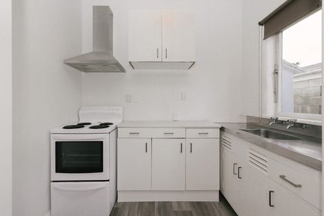 Photo of property in 21 South Street, West End, Palmerston North, 4410