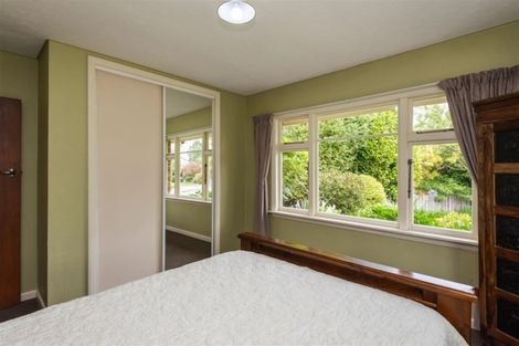 Photo of property in 8 Merton Place, Bryndwr, Christchurch, 8053