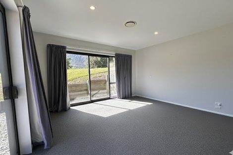 Photo of property in 13 Glenfiddich Road, Jacks Point, Queenstown, 9371